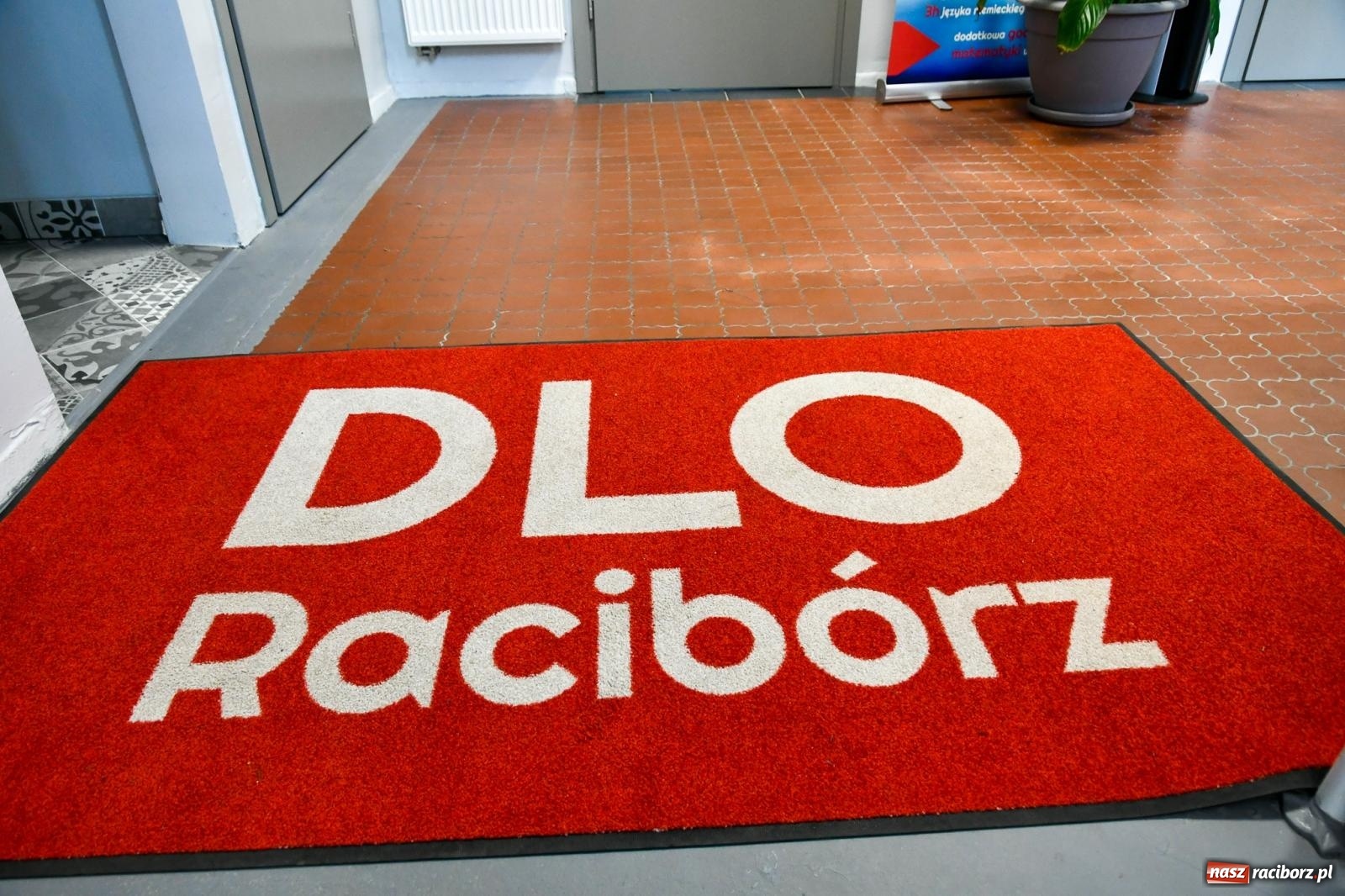 Zdjęcie w galerii na portalu naszraciborz.pl: Diecezjalne LO w Raciborzu wróciło do swojego budynku [FOTO i WIDEO] wiadomości z regionu
