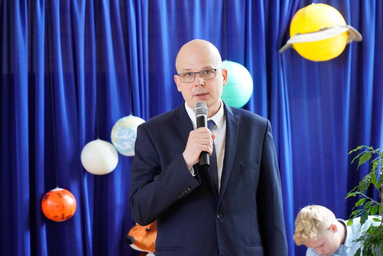 Zdjęcie w galerii na portalu naszraciborz.pl: Wakacji nadszedł kres. Na Płoni przywitano nowy rok szkolny [FOTO i WIDEO] wiadomości z regionu