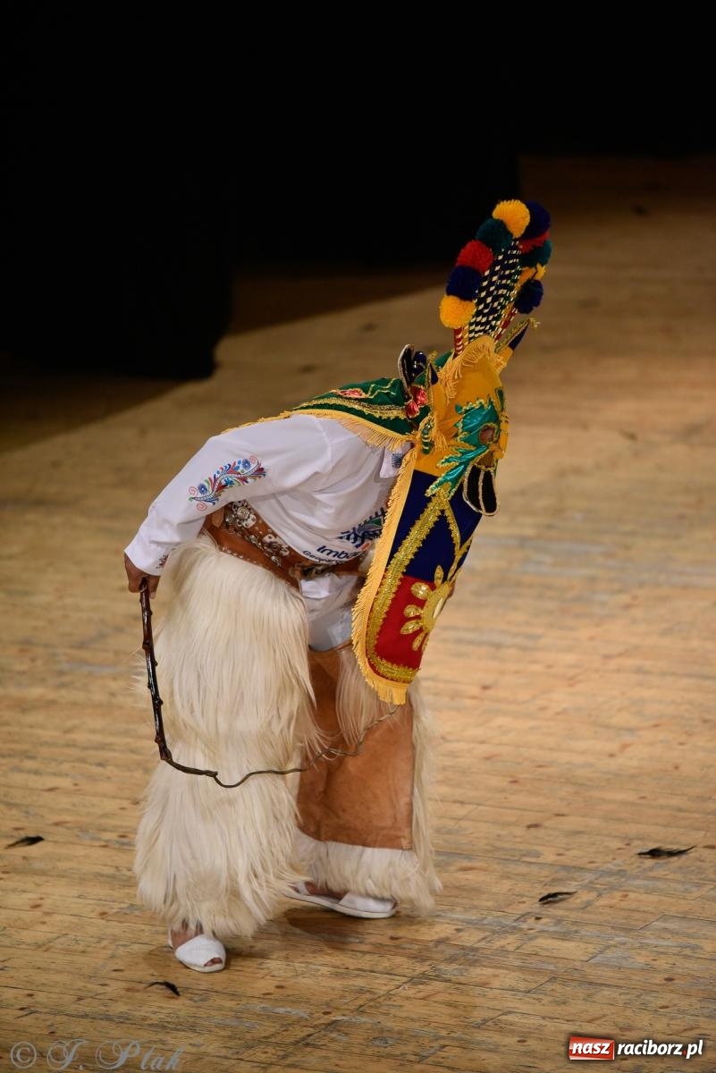 Zdjęcie w galerii na portalu naszraciborz.pl: RCK pełen żywiołów. Zespoły z Ekwadoru, Chile i Turcji w Raciborzu wiadomości z regionu
