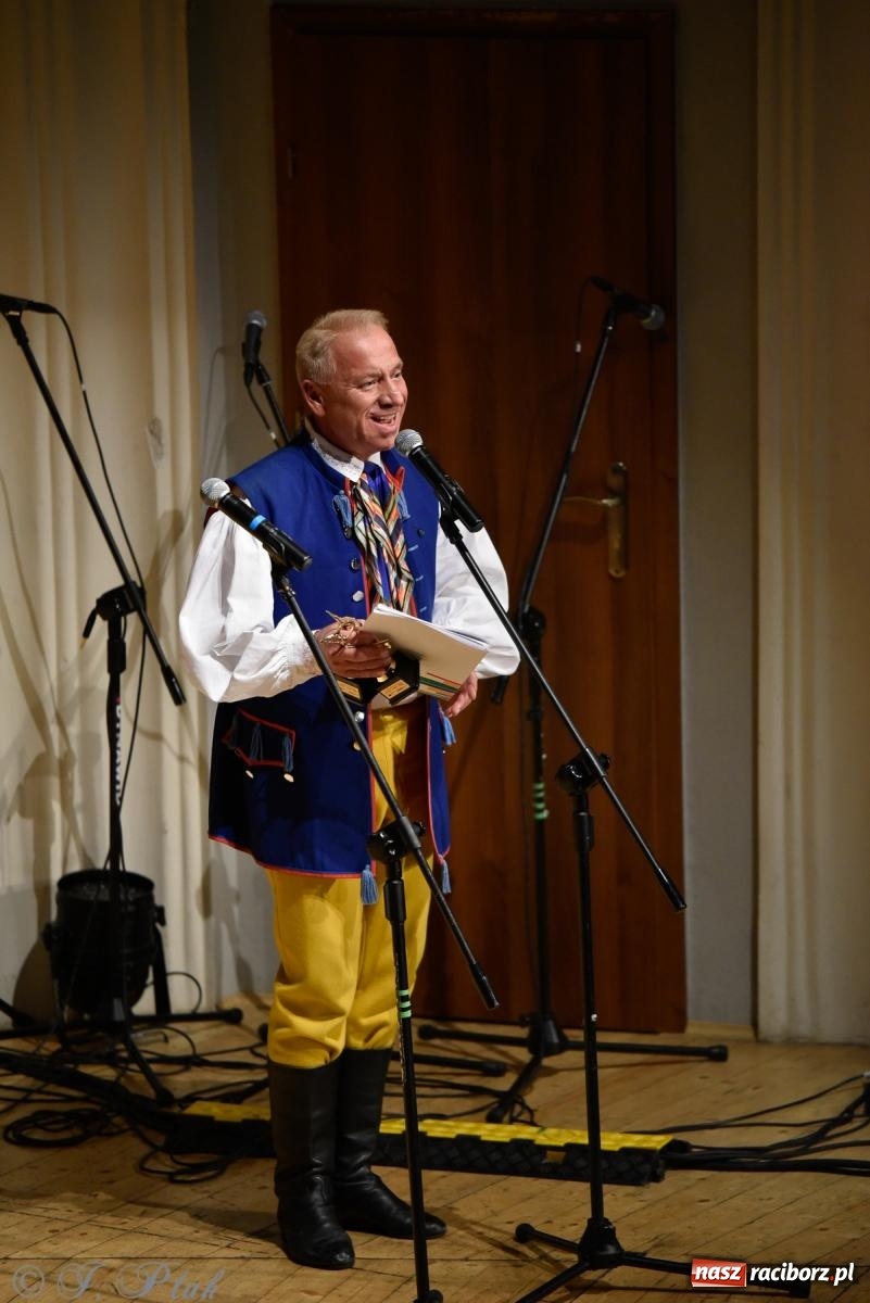 Zdjęcie w galerii na portalu naszraciborz.pl: RCK pełen żywiołów. Zespoły z Ekwadoru, Chile i Turcji w Raciborzu wiadomości z regionu