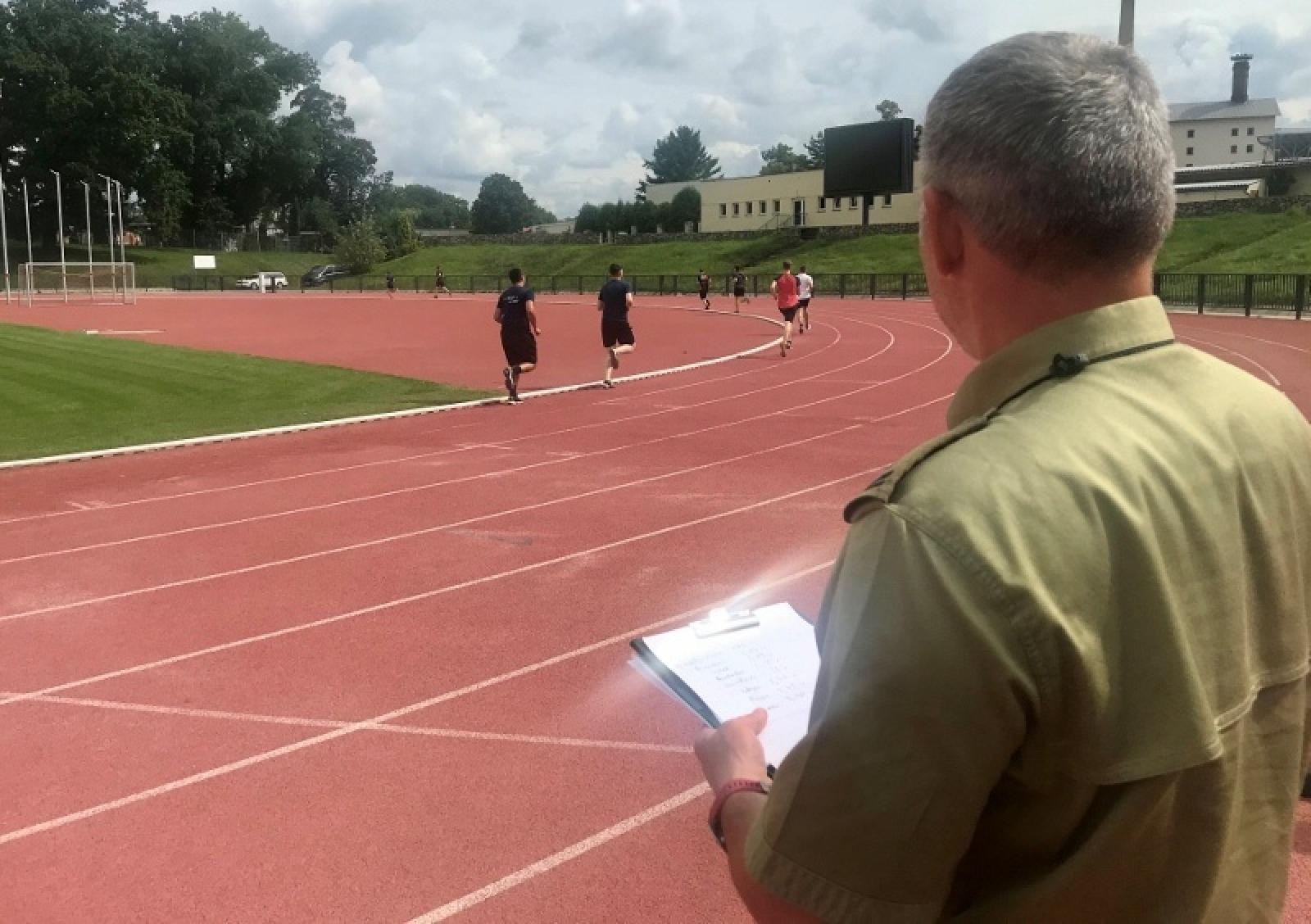 Zdjęcie w galerii na portalu naszraciborz.pl: Śląska Straż Graniczna z Raciborza testuje chętnych do służby wiadomości z regionu