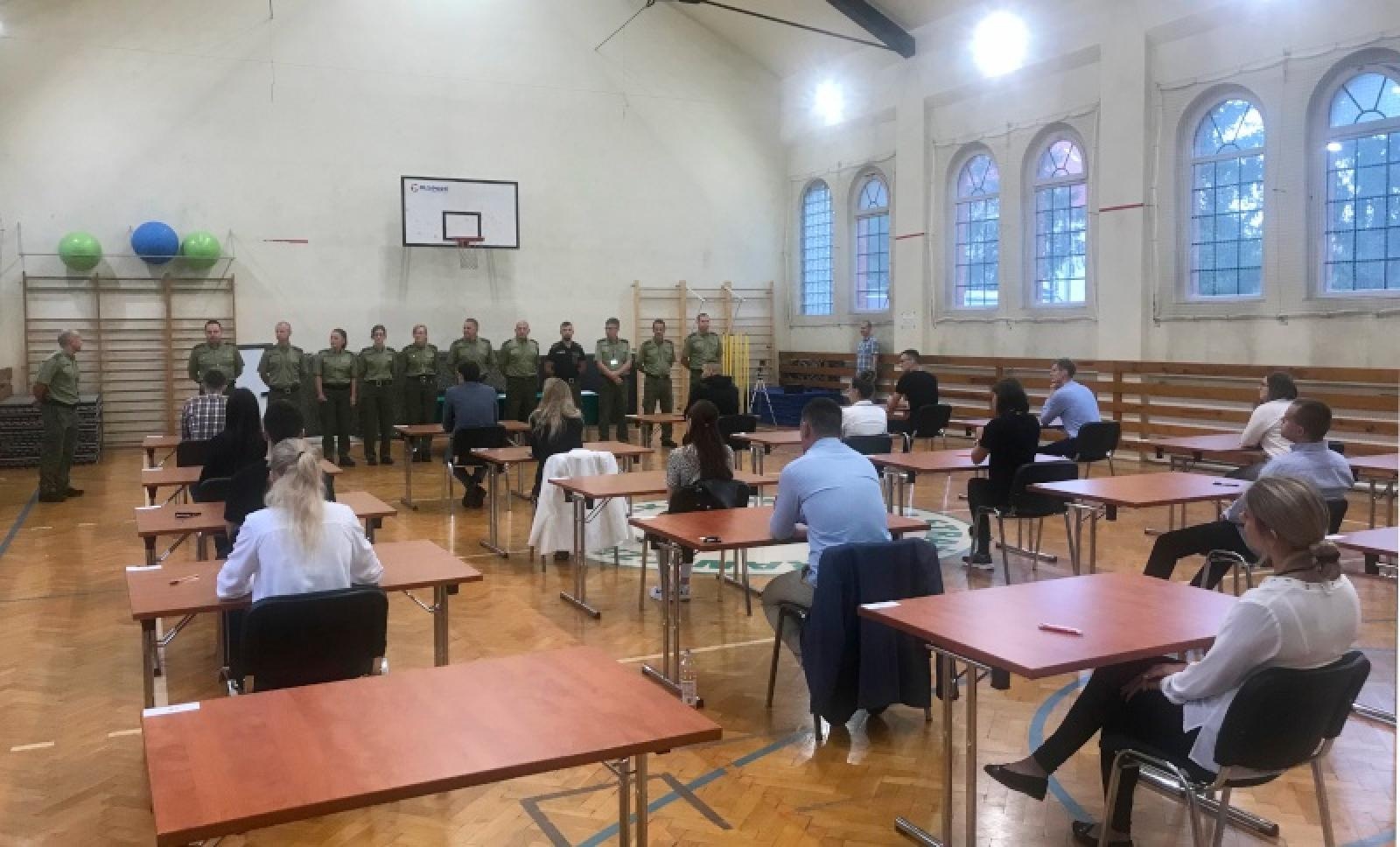 Zdjęcie w galerii na portalu naszraciborz.pl: Śląska Straż Graniczna z Raciborza testuje chętnych do służby wiadomości z regionu