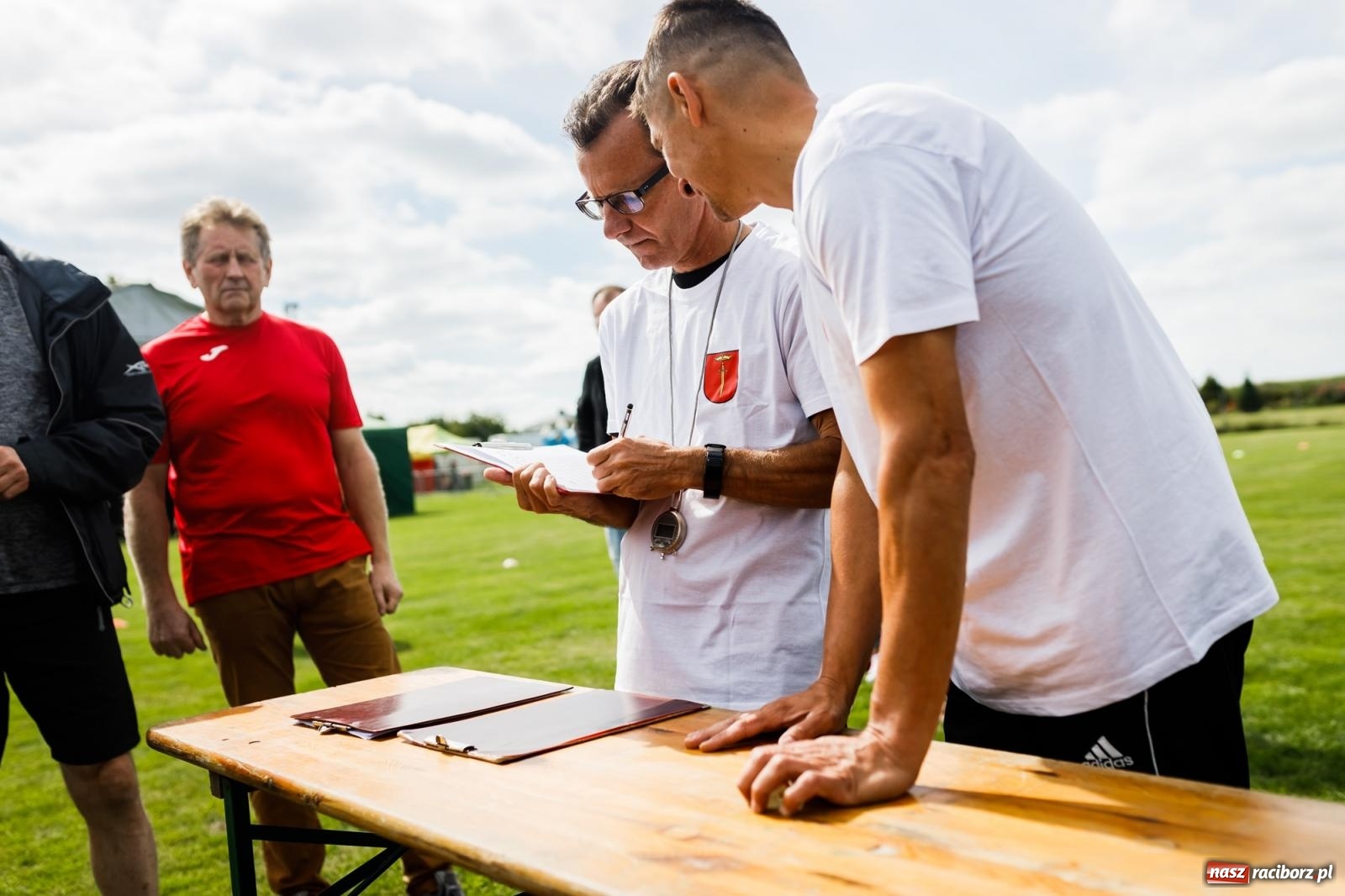 Zdjęcie w galerii na portalu naszraciborz.pl: W Borucinie nikt się nie oszczędzał. Polsko-czeski turniej sołectw [FOTO i WIDEO] wiadomości z regionu
