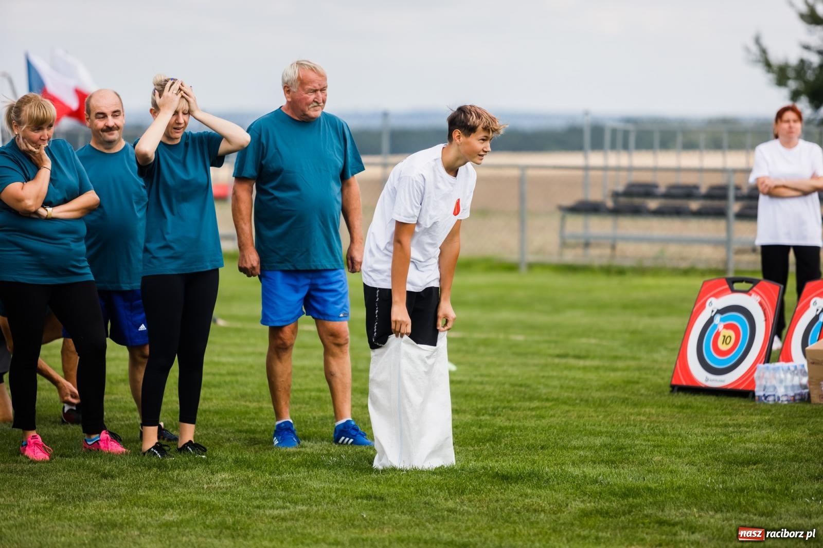 Zdjęcie w galerii na portalu naszraciborz.pl: W Borucinie nikt się nie oszczędzał. Polsko-czeski turniej sołectw [FOTO i WIDEO] wiadomości z regionu