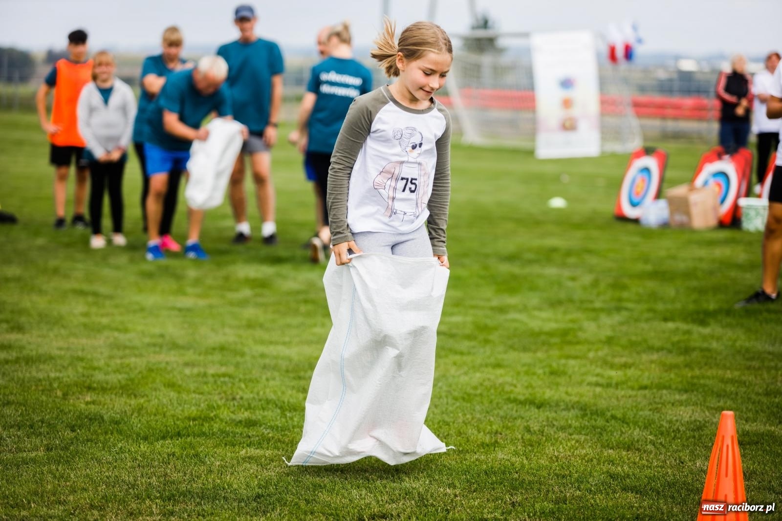 Zdjęcie w galerii na portalu naszraciborz.pl: W Borucinie nikt się nie oszczędzał. Polsko-czeski turniej sołectw [FOTO i WIDEO] wiadomości z regionu