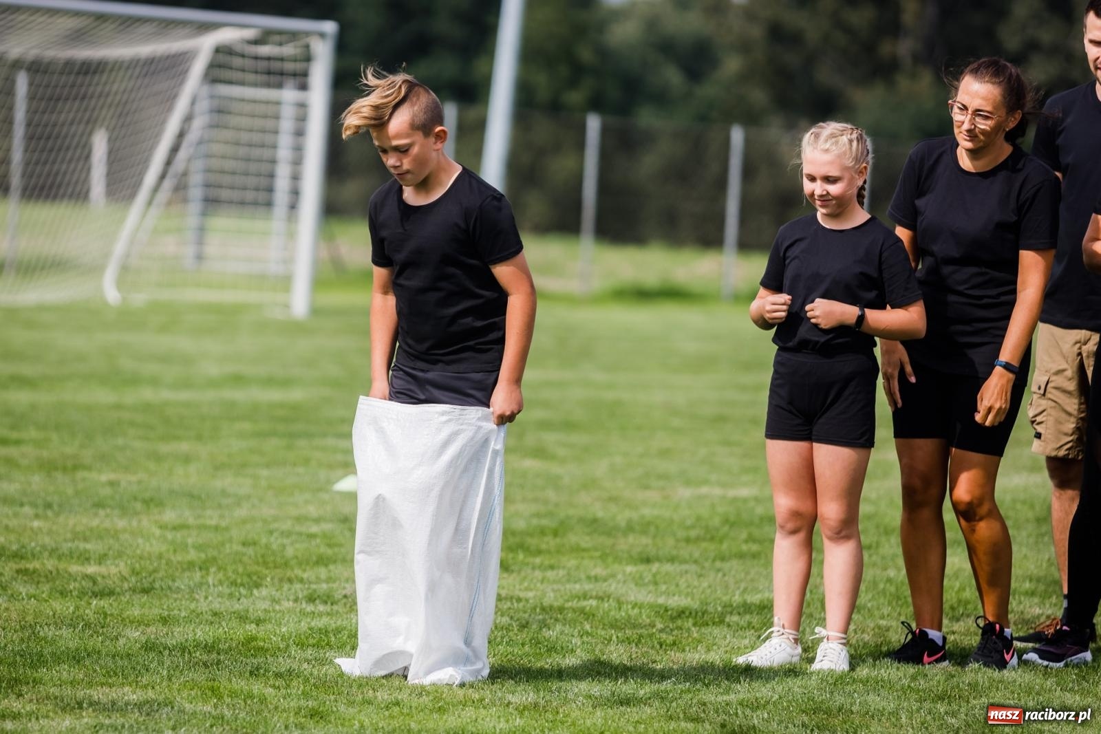 Zdjęcie w galerii na portalu naszraciborz.pl: W Borucinie nikt się nie oszczędzał. Polsko-czeski turniej sołectw [FOTO i WIDEO] wiadomości z regionu