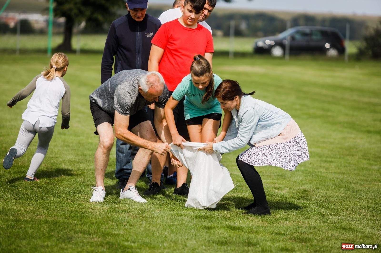 Zdjęcie w galerii na portalu naszraciborz.pl: W Borucinie nikt się nie oszczędzał. Polsko-czeski turniej sołectw [FOTO i WIDEO] wiadomości z regionu