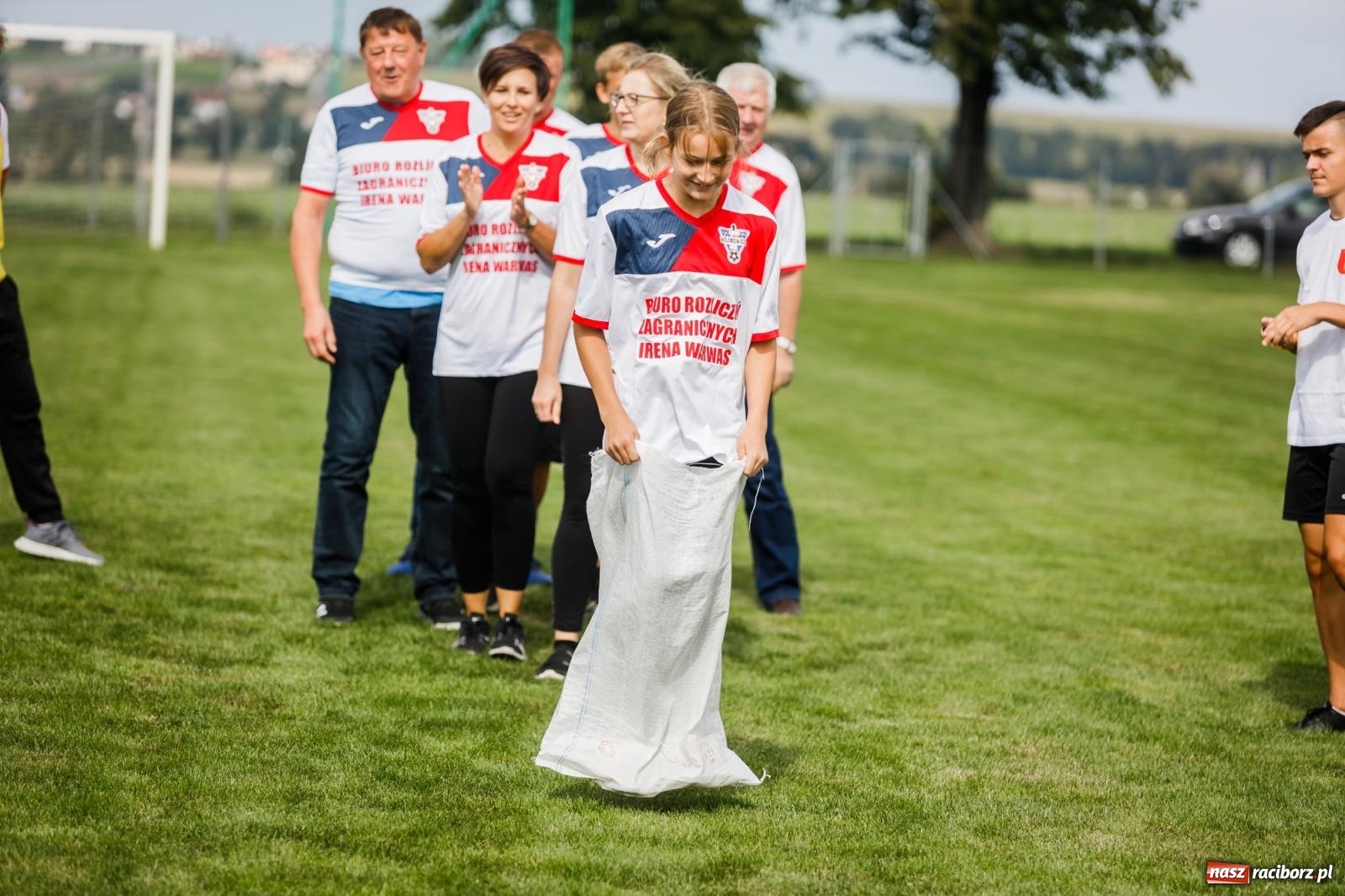 Zdjęcie w galerii na portalu naszraciborz.pl: W Borucinie nikt się nie oszczędzał. Polsko-czeski turniej sołectw [FOTO i WIDEO] wiadomości z regionu