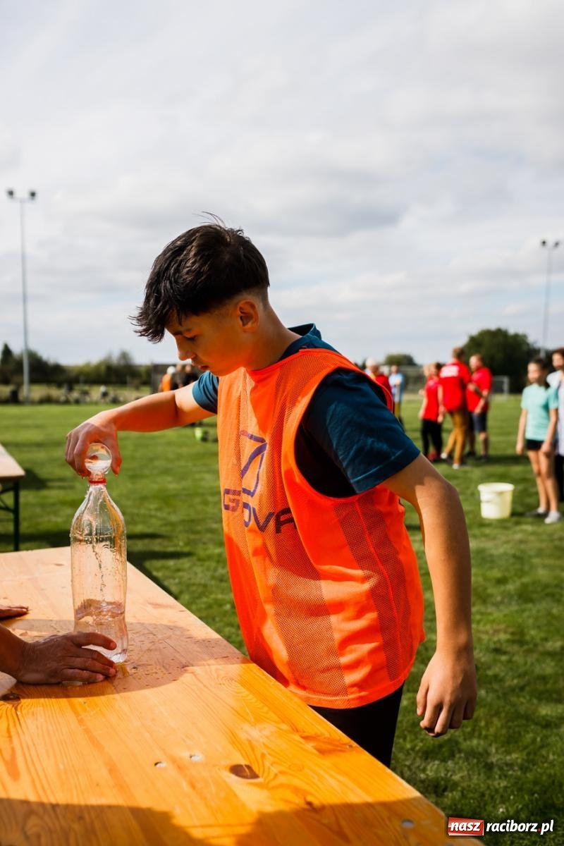 Zdjęcie w galerii na portalu naszraciborz.pl: W Borucinie nikt się nie oszczędzał. Polsko-czeski turniej sołectw [FOTO i WIDEO] wiadomości z regionu