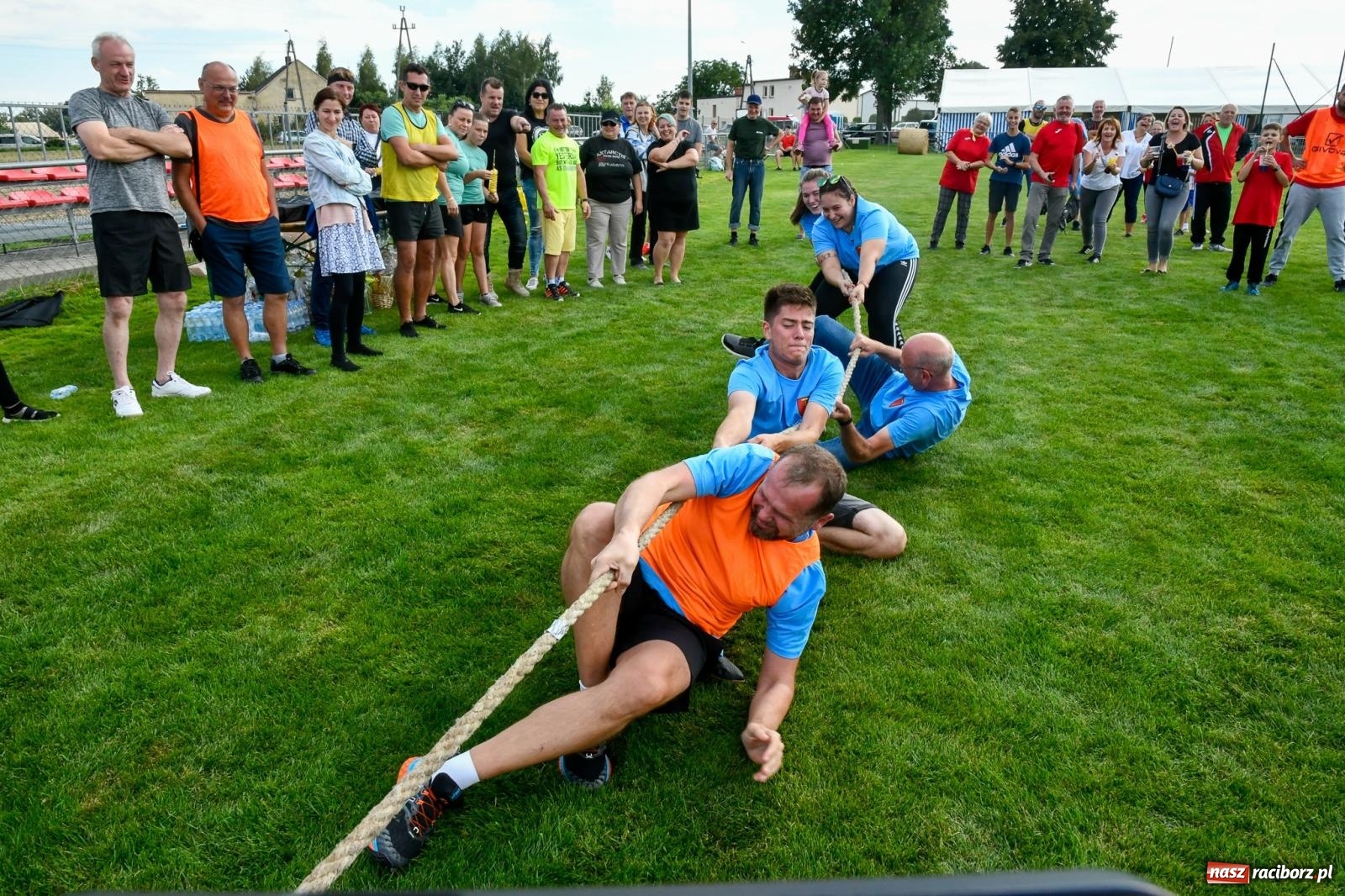 Zdjęcie w galerii na portalu naszraciborz.pl: W Borucinie nikt się nie oszczędzał. Polsko-czeski turniej sołectw [FOTO i WIDEO] wiadomości z regionu