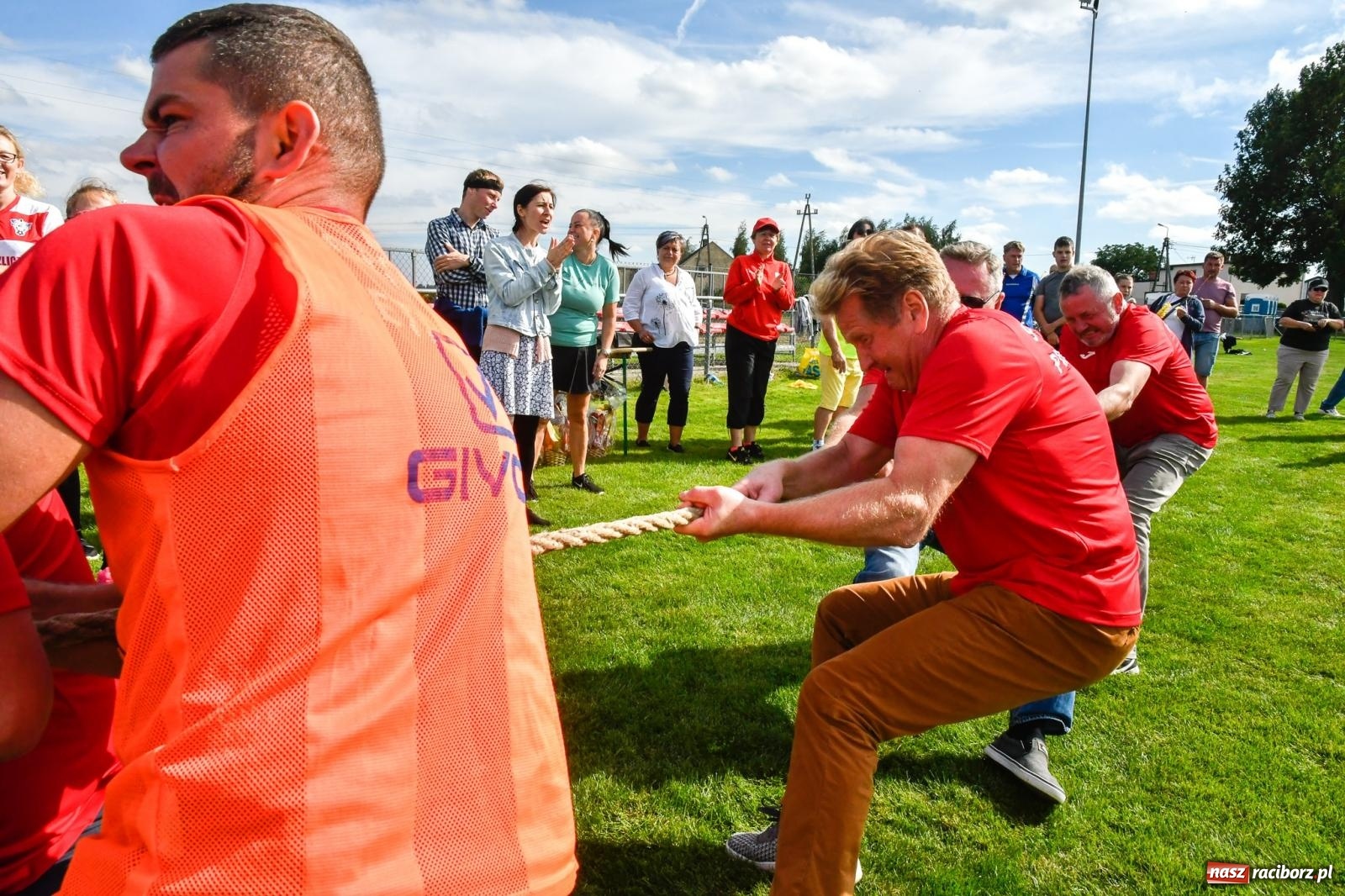 Zdjęcie w galerii na portalu naszraciborz.pl: W Borucinie nikt się nie oszczędzał. Polsko-czeski turniej sołectw [FOTO i WIDEO] wiadomości z regionu