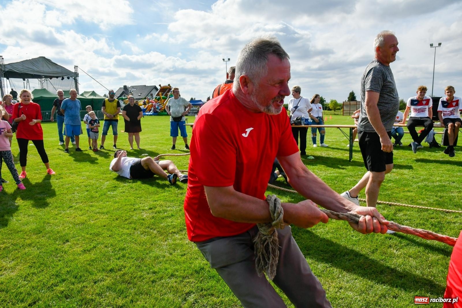 Zdjęcie w galerii na portalu naszraciborz.pl: W Borucinie nikt się nie oszczędzał. Polsko-czeski turniej sołectw [FOTO i WIDEO] wiadomości z regionu