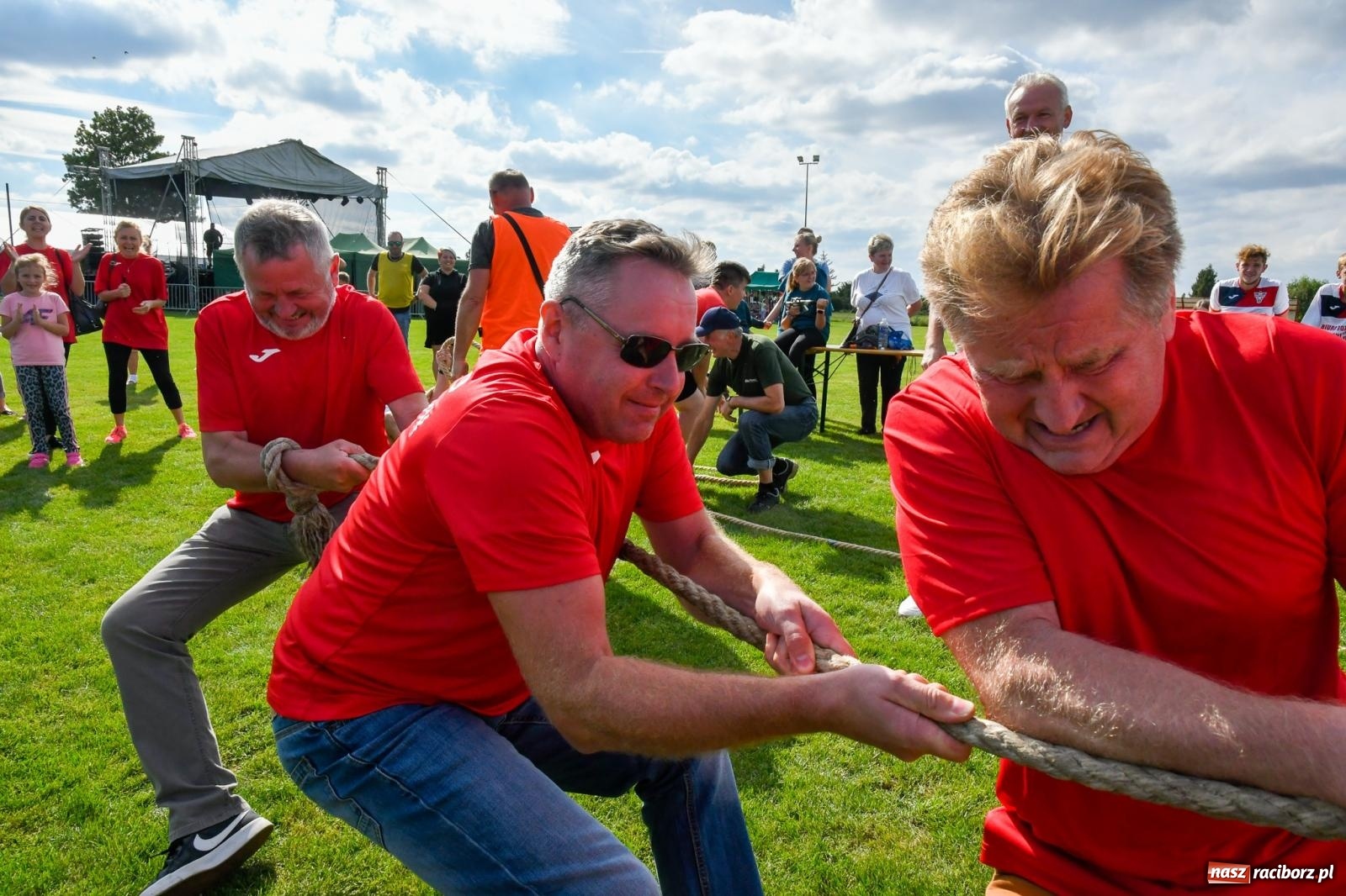 Zdjęcie w galerii na portalu naszraciborz.pl: W Borucinie nikt się nie oszczędzał. Polsko-czeski turniej sołectw [FOTO i WIDEO] wiadomości z regionu