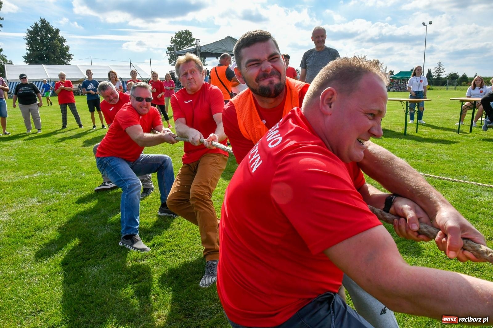 Zdjęcie w galerii na portalu naszraciborz.pl: W Borucinie nikt się nie oszczędzał. Polsko-czeski turniej sołectw [FOTO i WIDEO] wiadomości z regionu