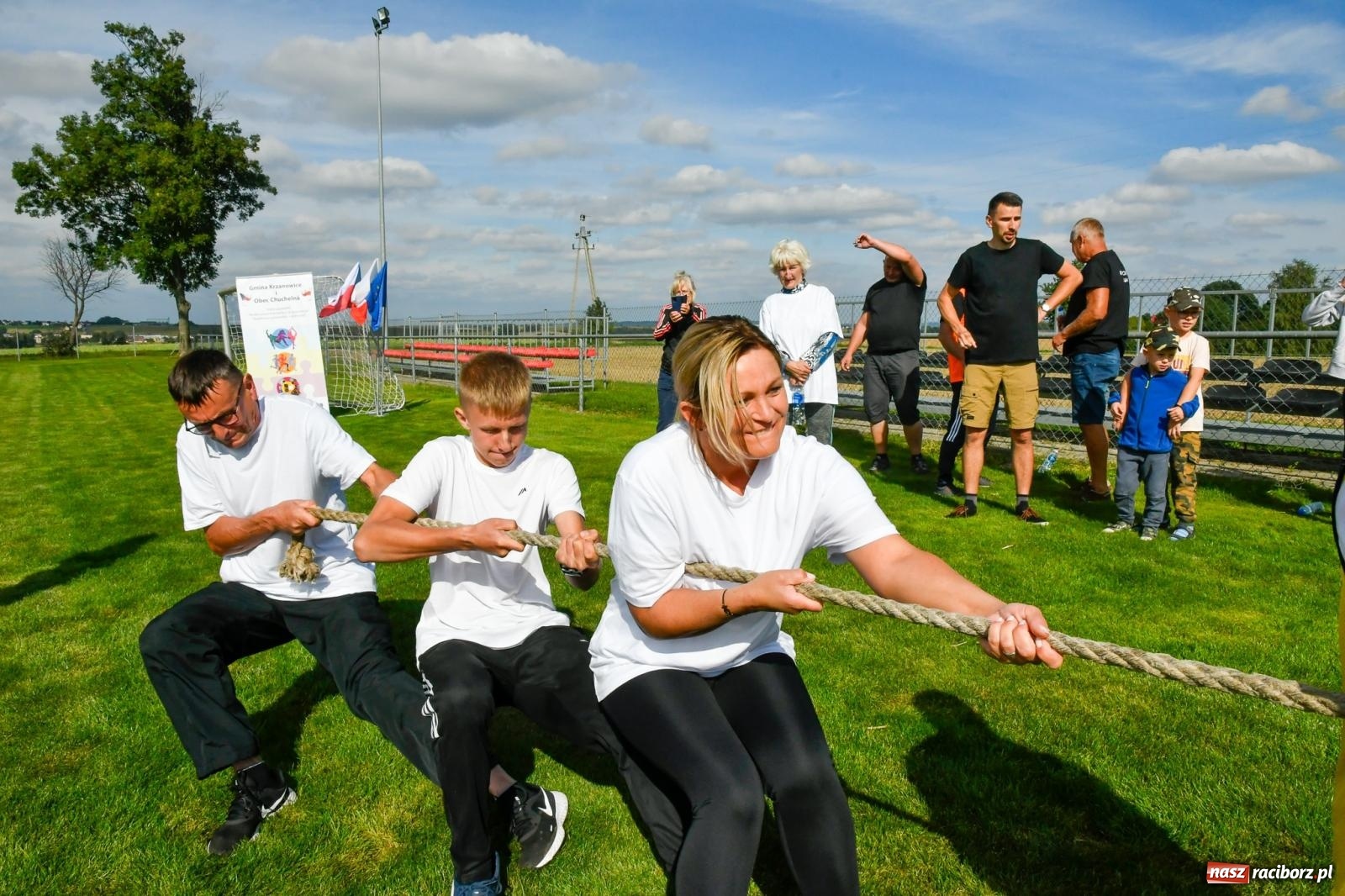 Zdjęcie w galerii na portalu naszraciborz.pl: W Borucinie nikt się nie oszczędzał. Polsko-czeski turniej sołectw [FOTO i WIDEO] wiadomości z regionu