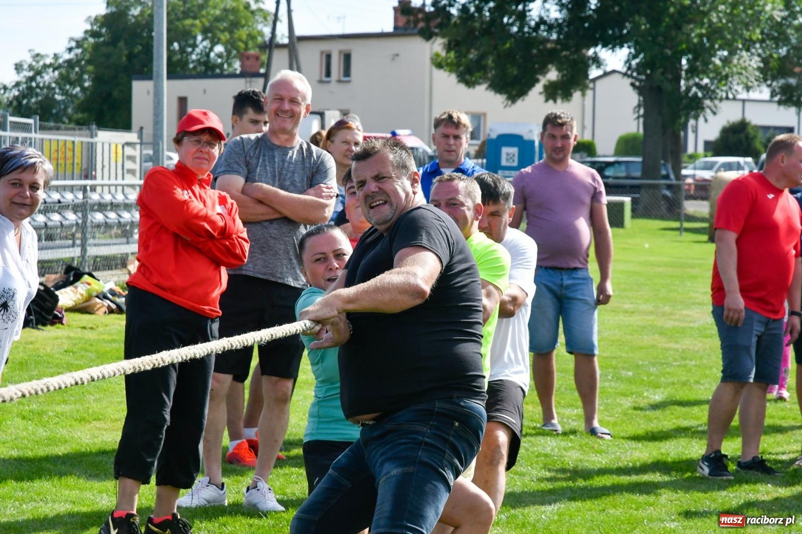 Zdjęcie w galerii na portalu naszraciborz.pl: W Borucinie nikt się nie oszczędzał. Polsko-czeski turniej sołectw [FOTO i WIDEO] wiadomości z regionu