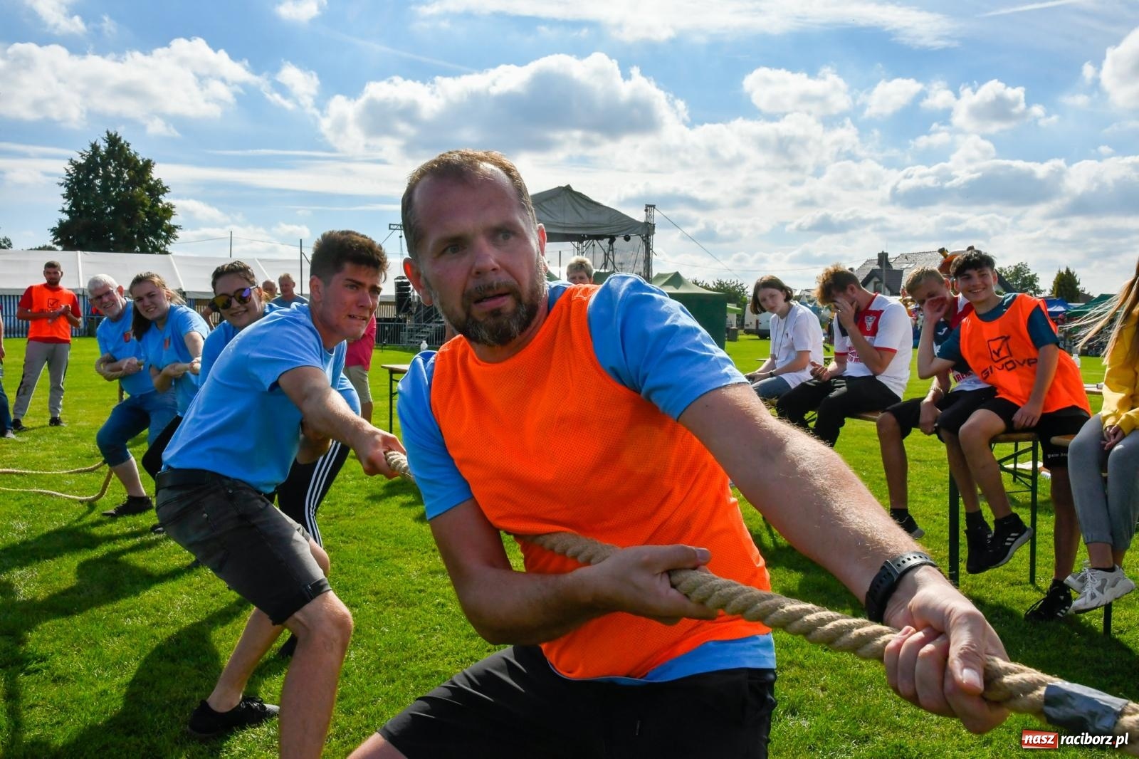 Zdjęcie w galerii na portalu naszraciborz.pl: W Borucinie nikt się nie oszczędzał. Polsko-czeski turniej sołectw [FOTO i WIDEO] wiadomości z regionu