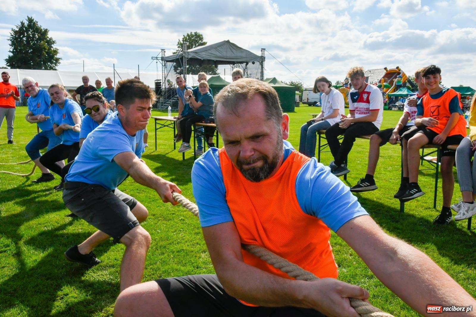 Zdjęcie w galerii na portalu naszraciborz.pl: W Borucinie nikt się nie oszczędzał. Polsko-czeski turniej sołectw [FOTO i WIDEO] wiadomości z regionu