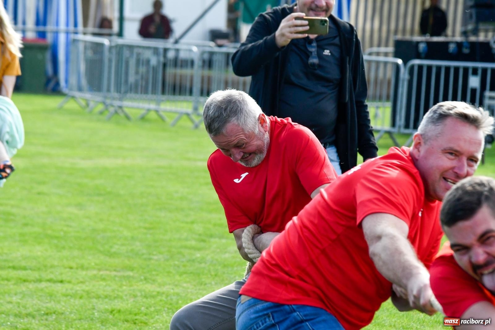 Zdjęcie w galerii na portalu naszraciborz.pl: W Borucinie nikt się nie oszczędzał. Polsko-czeski turniej sołectw [FOTO i WIDEO] wiadomości z regionu