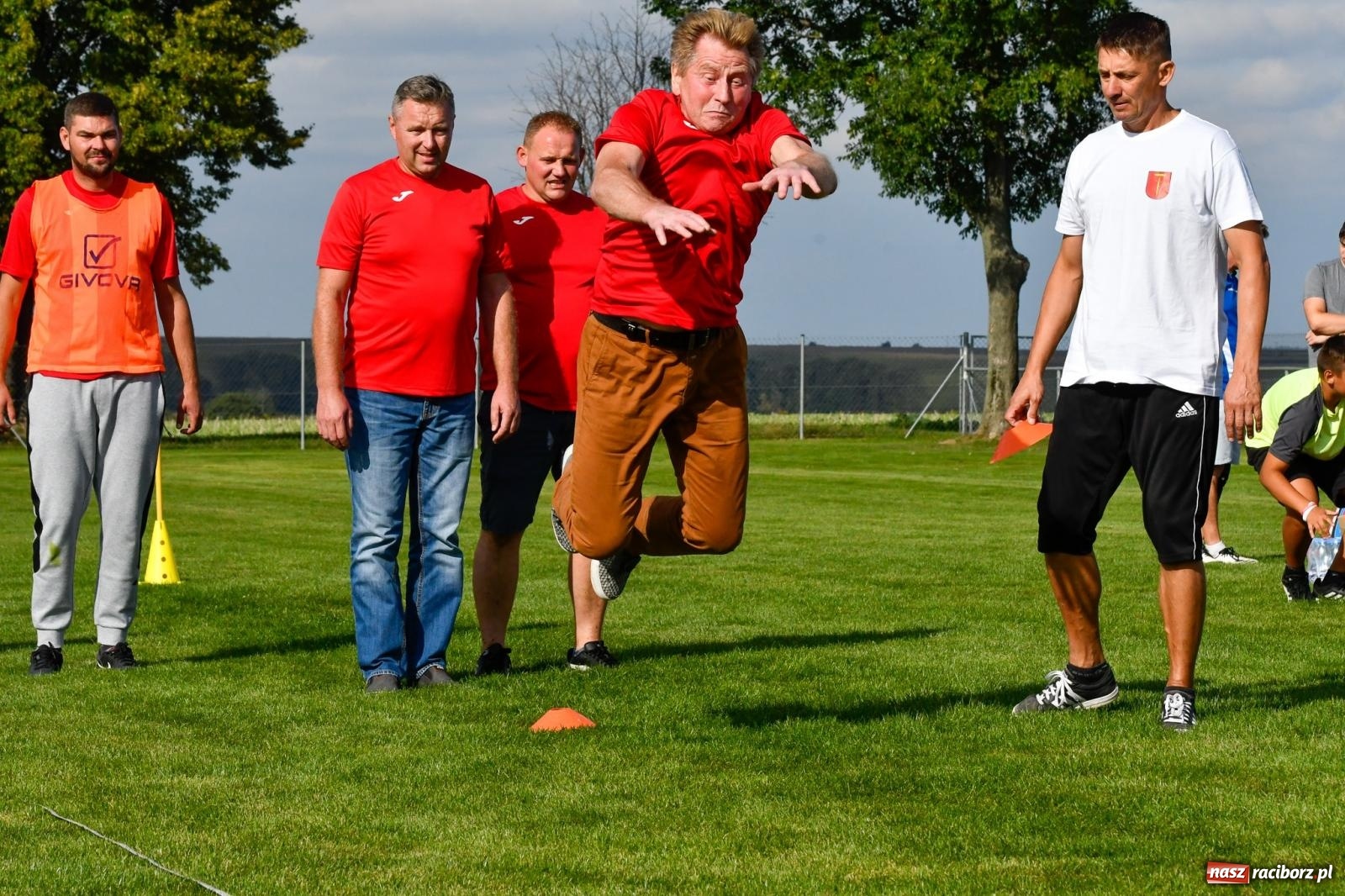 Zdjęcie w galerii na portalu naszraciborz.pl: W Borucinie nikt się nie oszczędzał. Polsko-czeski turniej sołectw [FOTO i WIDEO] wiadomości z regionu