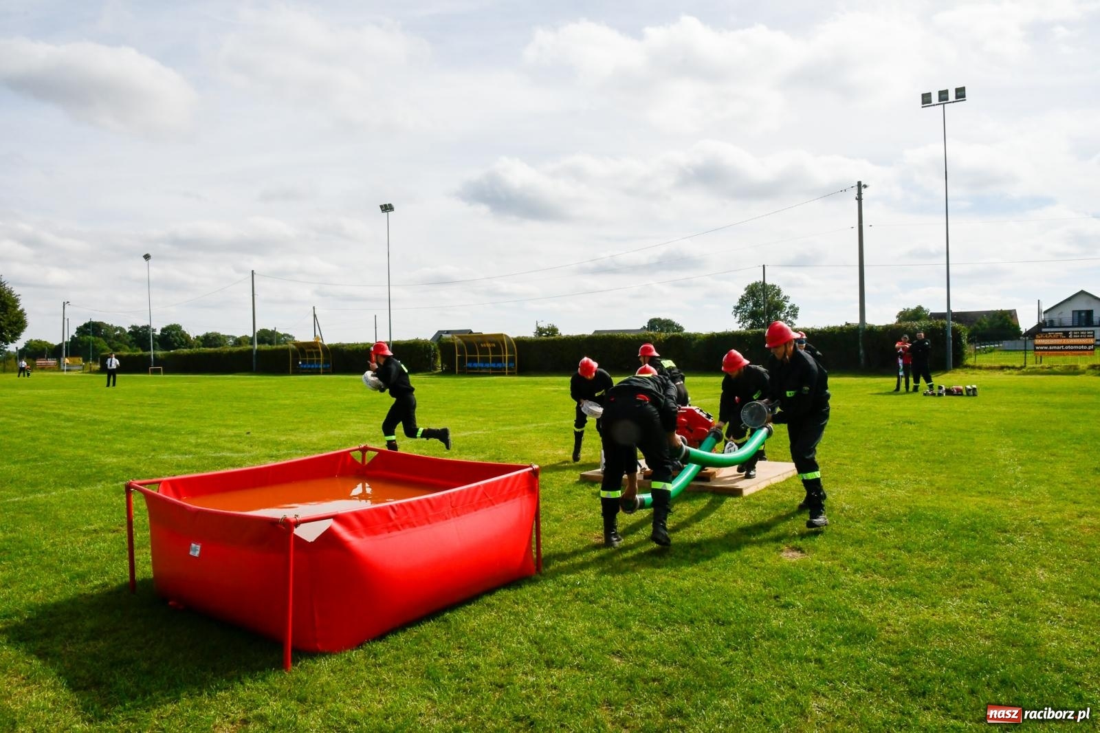 Zdjęcie w galerii na portalu naszraciborz.pl: OSP Pogrzebień z Pucharem Wójta. Ekspresowe zawody z dwoma wpadkami [FOTO i WIDEO] wiadomości z regionu