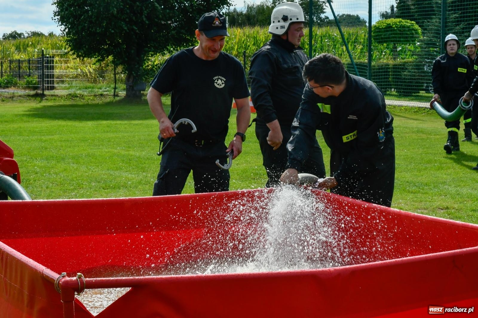 Zdjęcie w galerii na portalu naszraciborz.pl: OSP Pogrzebień z Pucharem Wójta. Ekspresowe zawody z dwoma wpadkami [FOTO i WIDEO] wiadomości z regionu