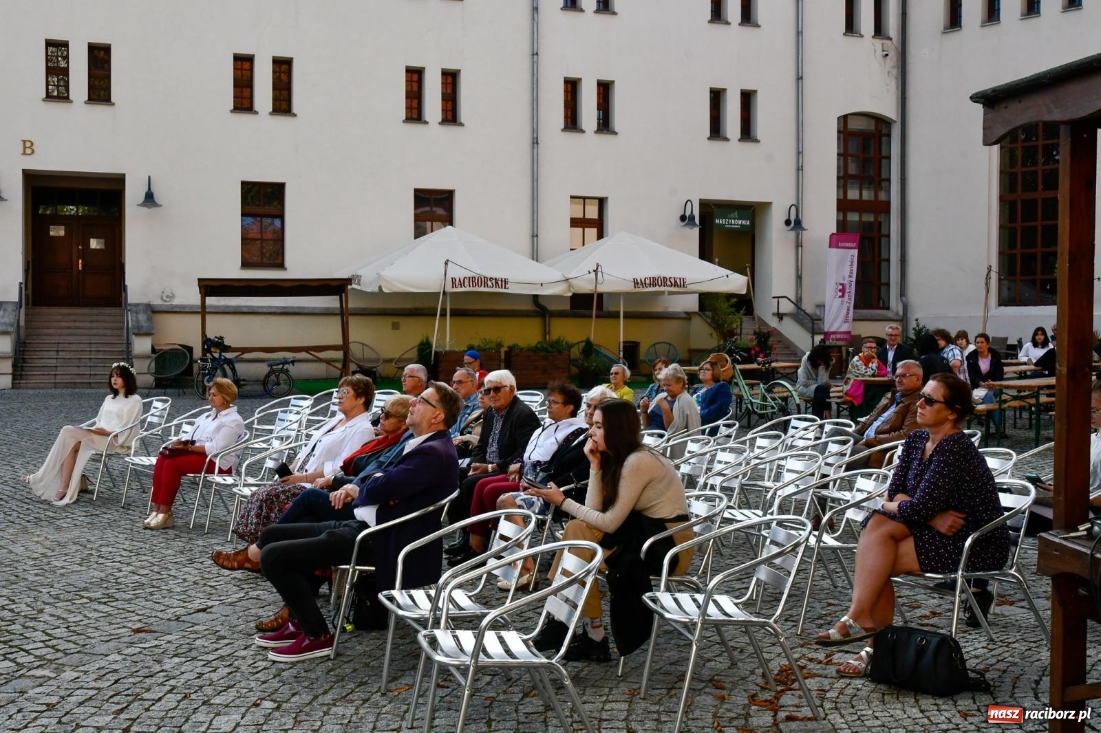 Zdjęcie w galerii na portalu naszraciborz.pl: Ballady i romanse, czyli Narodowe Czytanie na raciborskim zamku [FOTO i WIDEO] wiadomości z regionu
