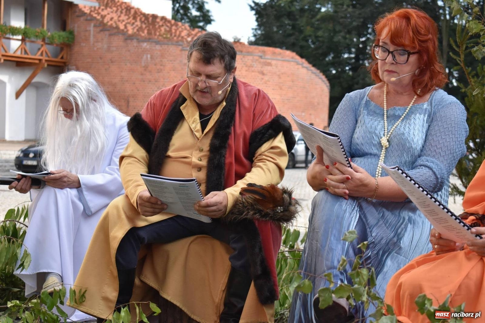 Zdjęcie w galerii na portalu naszraciborz.pl: Ballady i romanse, czyli Narodowe Czytanie na raciborskim zamku [FOTO i WIDEO] wiadomości z regionu