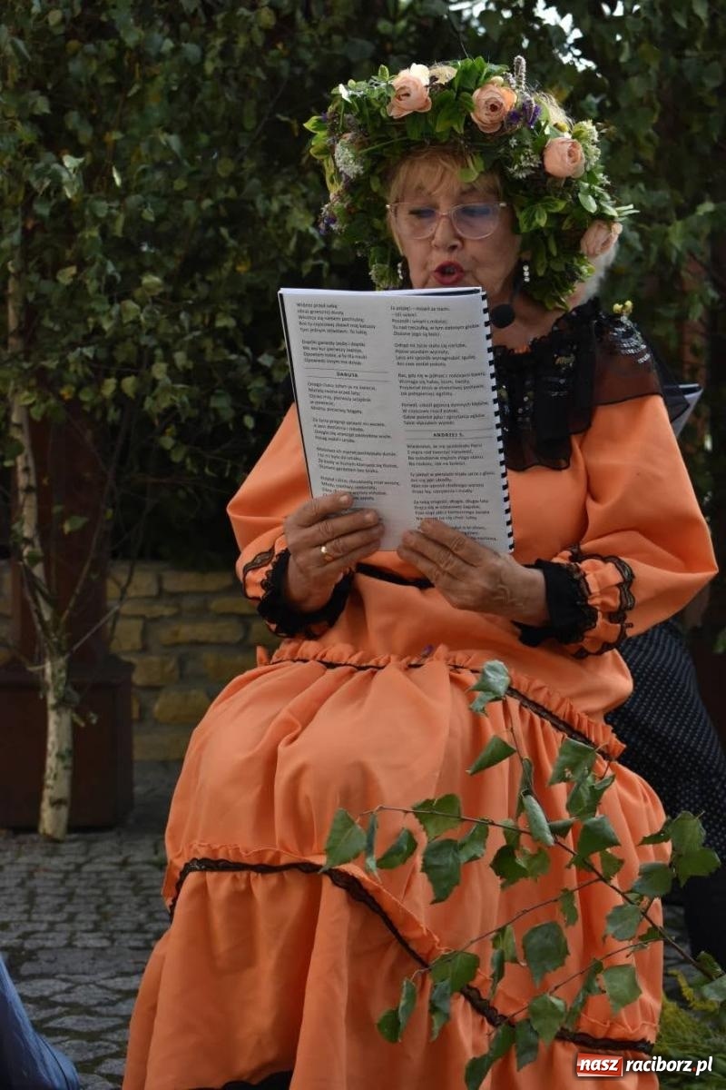Zdjęcie w galerii na portalu naszraciborz.pl: Ballady i romanse, czyli Narodowe Czytanie na raciborskim zamku [FOTO i WIDEO] wiadomości z regionu