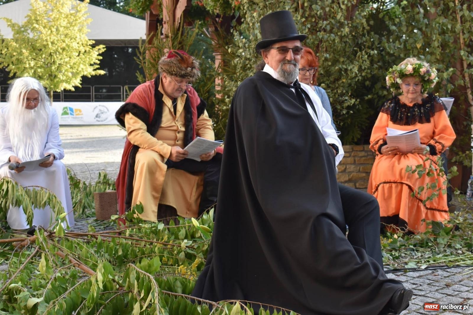 Zdjęcie w galerii na portalu naszraciborz.pl: Ballady i romanse, czyli Narodowe Czytanie na raciborskim zamku [FOTO i WIDEO] wiadomości z regionu