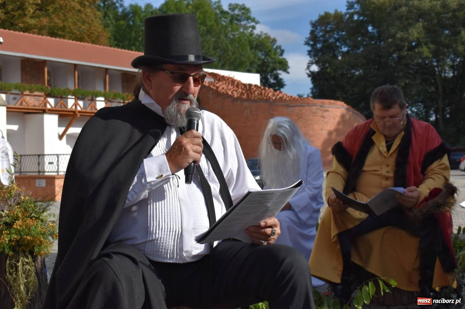 Zdjęcie w galerii na portalu naszraciborz.pl: Ballady i romanse, czyli Narodowe Czytanie na raciborskim zamku [FOTO i WIDEO] wiadomości z regionu