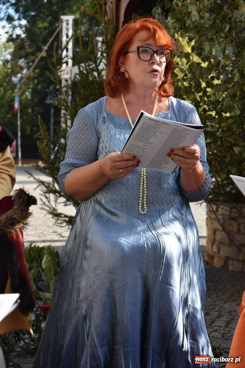 Zdjęcie w galerii na portalu naszraciborz.pl: Ballady i romanse, czyli Narodowe Czytanie na raciborskim zamku [FOTO i WIDEO] wiadomości z regionu