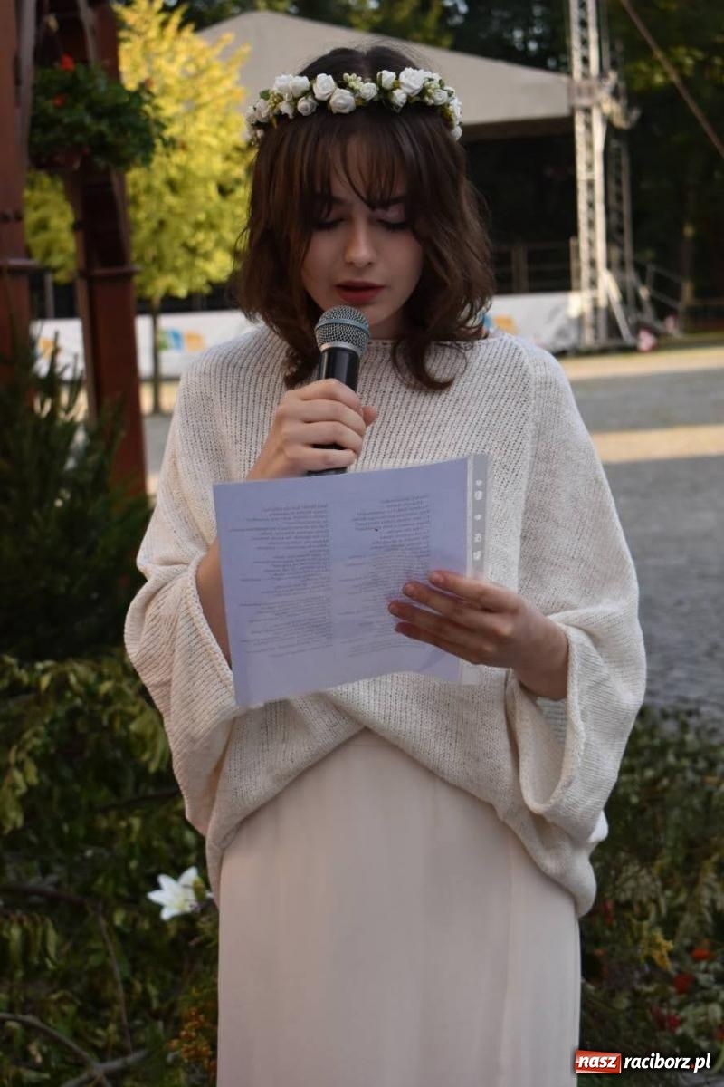 Zdjęcie w galerii na portalu naszraciborz.pl: Ballady i romanse, czyli Narodowe Czytanie na raciborskim zamku [FOTO i WIDEO] wiadomości z regionu