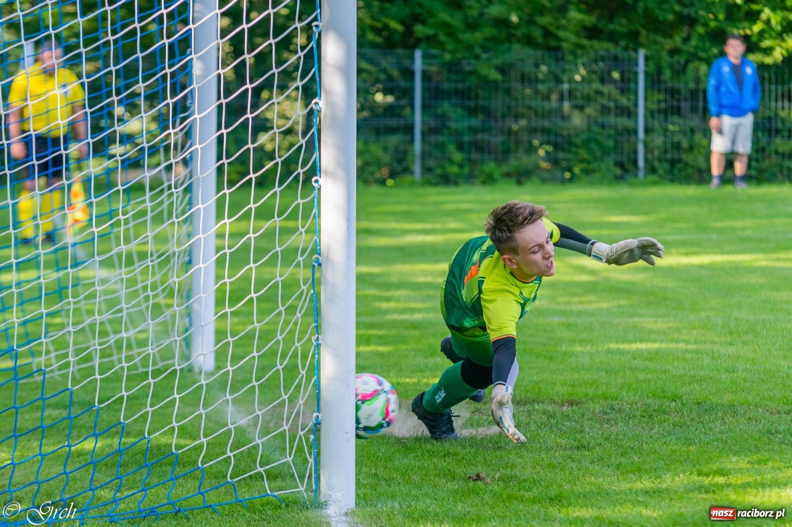 Zdjęcie w galerii na portalu naszraciborz.pl: B klasa. Górki Śląskie wykoleiły ocicką Lokomotywę [FOTO] wiadomości z regionu