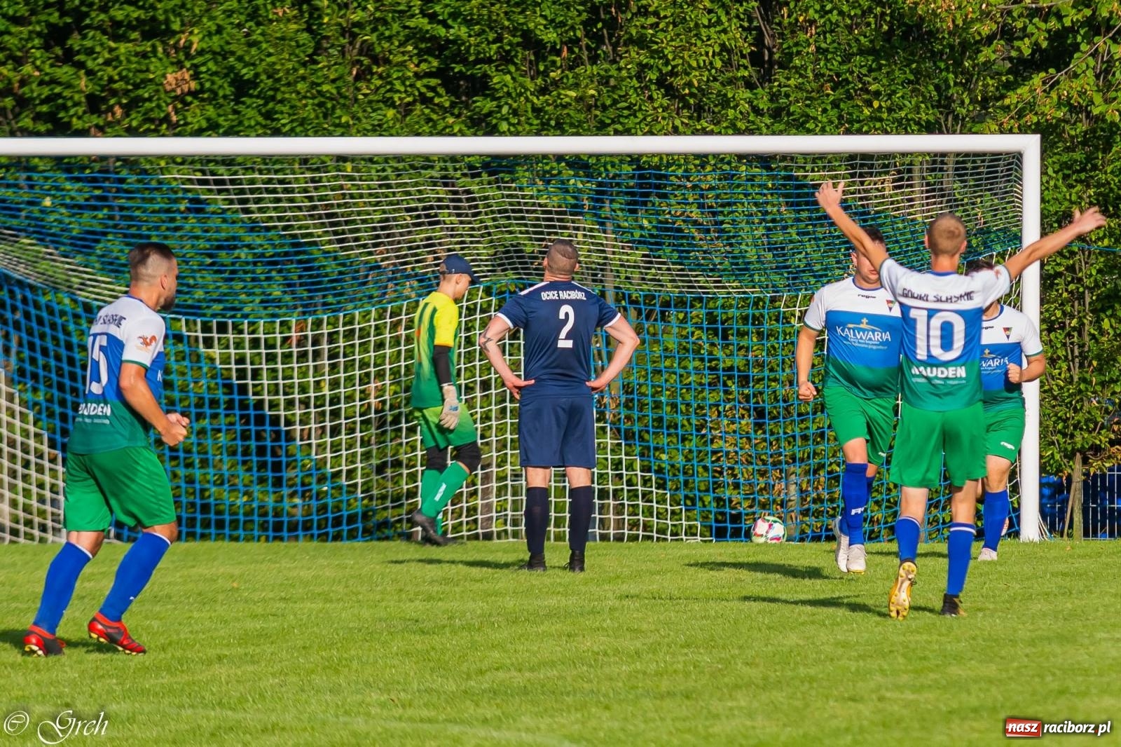 Zdjęcie w galerii na portalu naszraciborz.pl: B klasa. Górki Śląskie wykoleiły ocicką Lokomotywę [FOTO] wiadomości z regionu