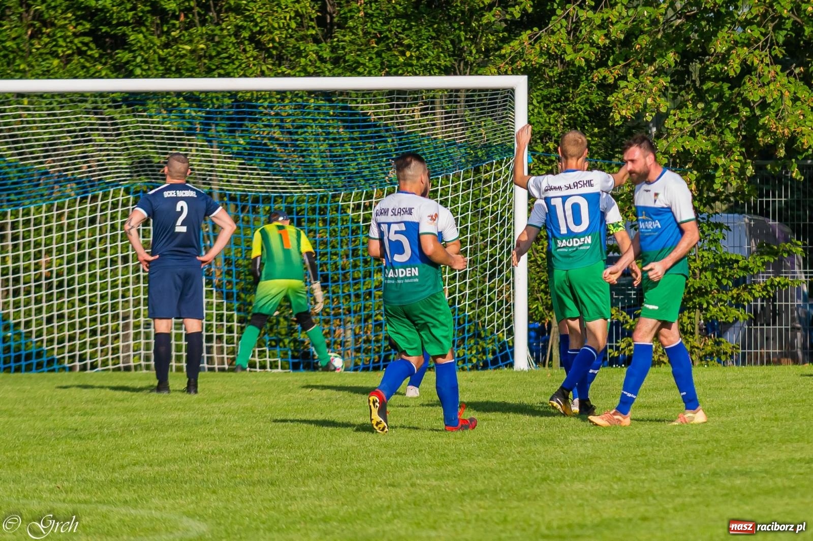 Zdjęcie w galerii na portalu naszraciborz.pl: B klasa. Górki Śląskie wykoleiły ocicką Lokomotywę [FOTO] wiadomości z regionu