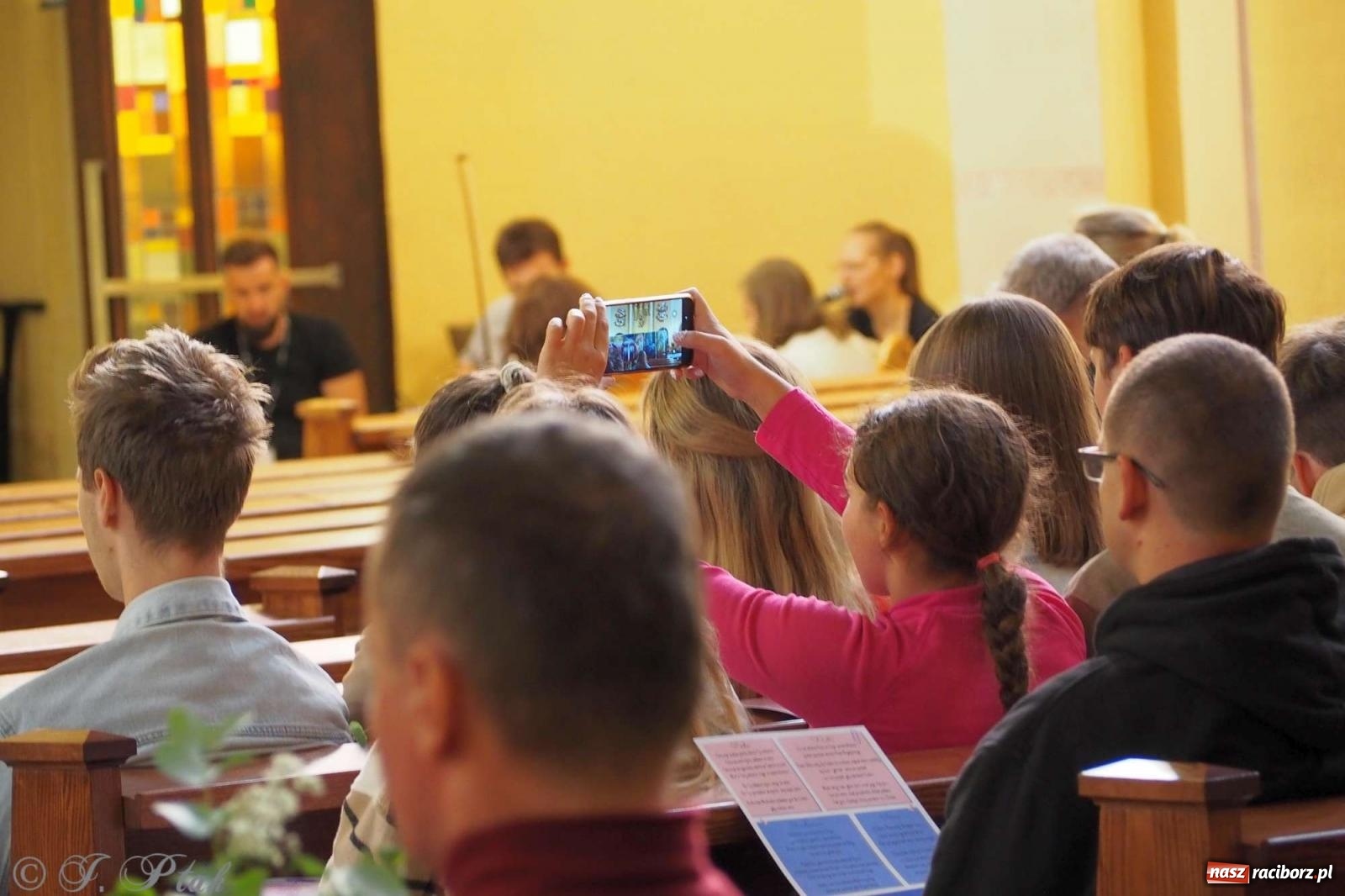 Zdjęcie w galerii na portalu naszraciborz.pl: Raciborski Festiwal Spotkałem Pana - dzień pierwszy wiadomości z regionu