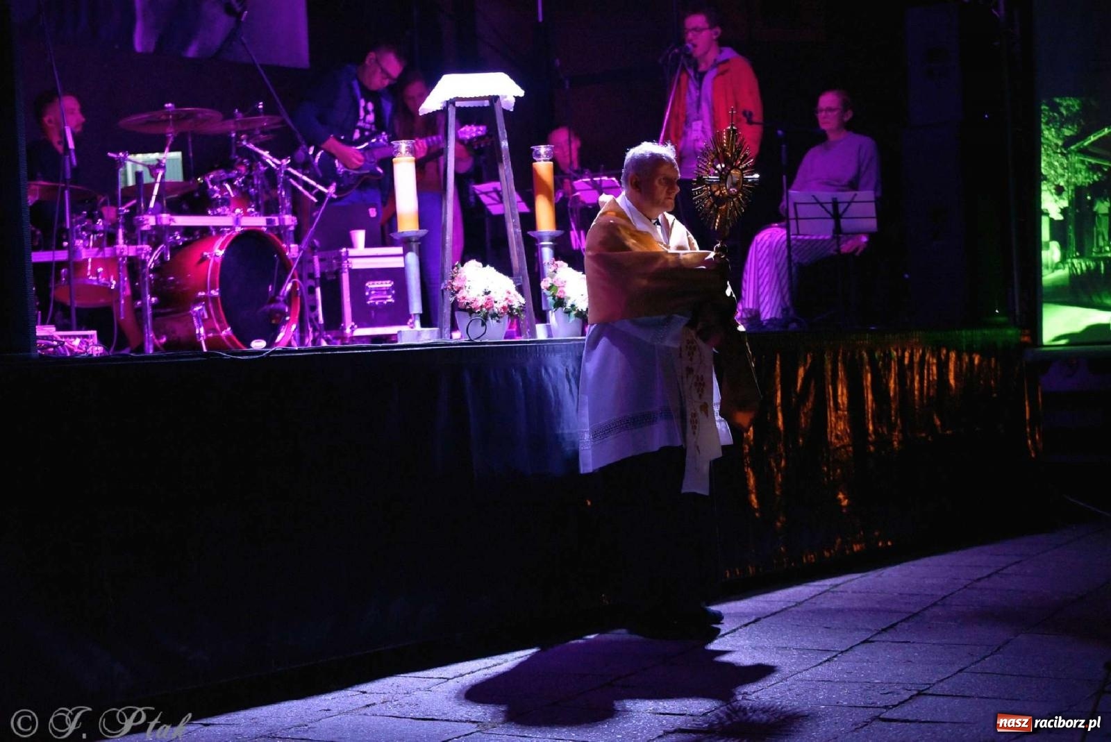 Zdjęcie w galerii na portalu naszraciborz.pl: Raciborski Festiwal Spotkałem Pana - dzień pierwszy wiadomości z regionu