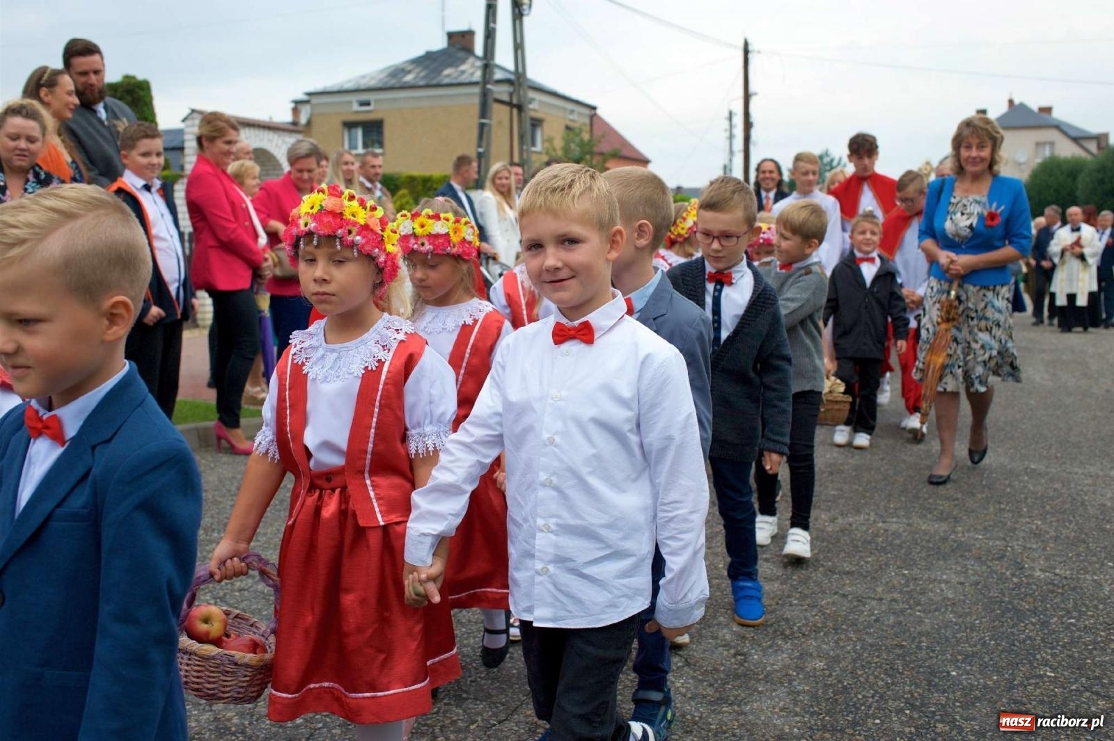 Zdjęcie w galerii na portalu naszraciborz.pl: Dożynki 2022. Dziś świętuje Tworków wiadomości z regionu