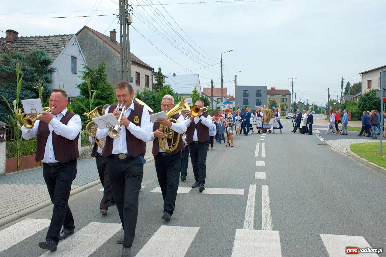 Zdjęcie w galerii na portalu naszraciborz.pl: Dożynki 2022. Dziś świętuje Tworków wiadomości z regionu