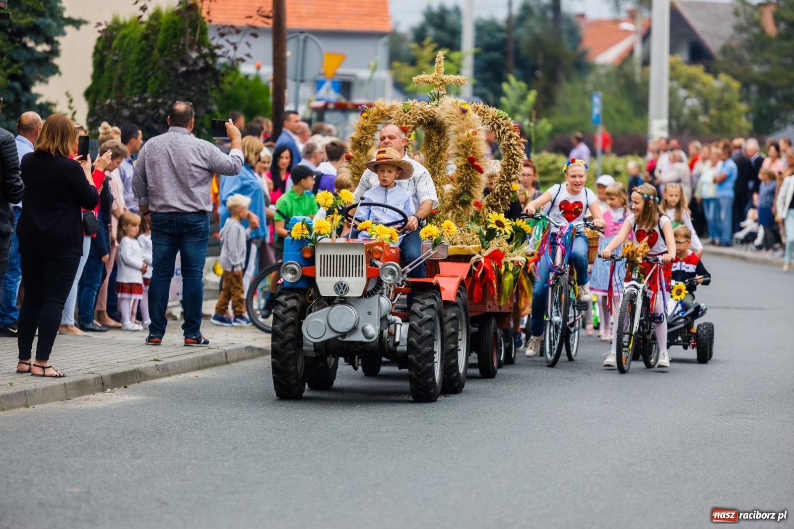 Zdjęcie w galerii na portalu naszraciborz.pl: Dożynki 2022. Studzienna dziękowała za plony [FOTO i WIDEO] wiadomości z regionu