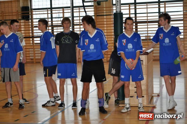 Zdjęcie w galerii na portalu naszraciborz.pl: Siatkarskie zmagania w Rudniku wiadomości z regionu