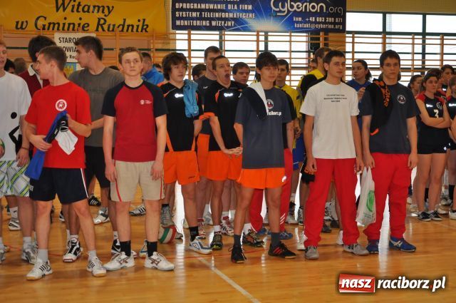 Zdjęcie w galerii na portalu naszraciborz.pl: Siatkarskie zmagania w Rudniku wiadomości z regionu