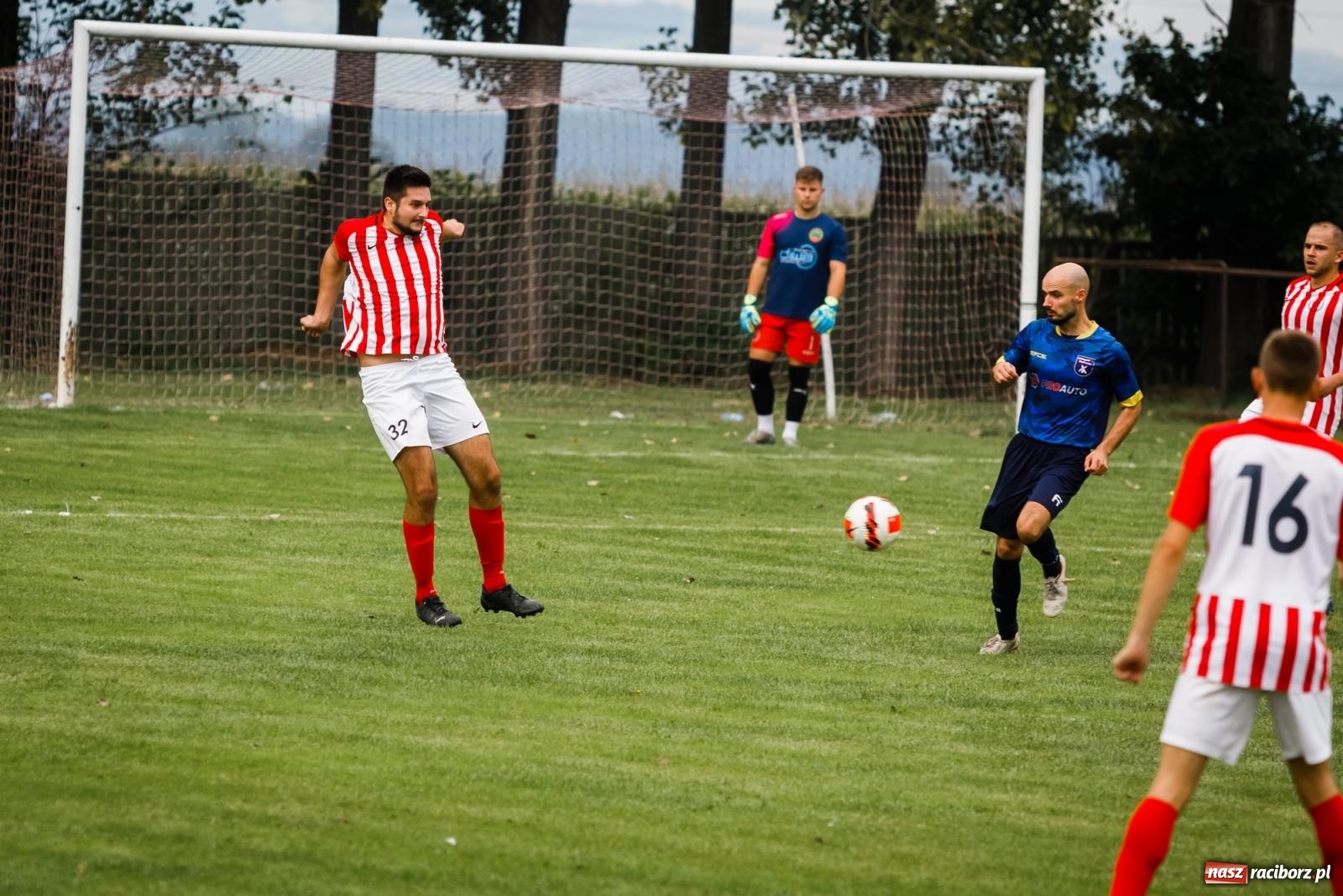 Zdjęcie w galerii na portalu naszraciborz.pl: B klasa. Podział punktów w Owsiszczach [FOTO] wiadomości z regionu