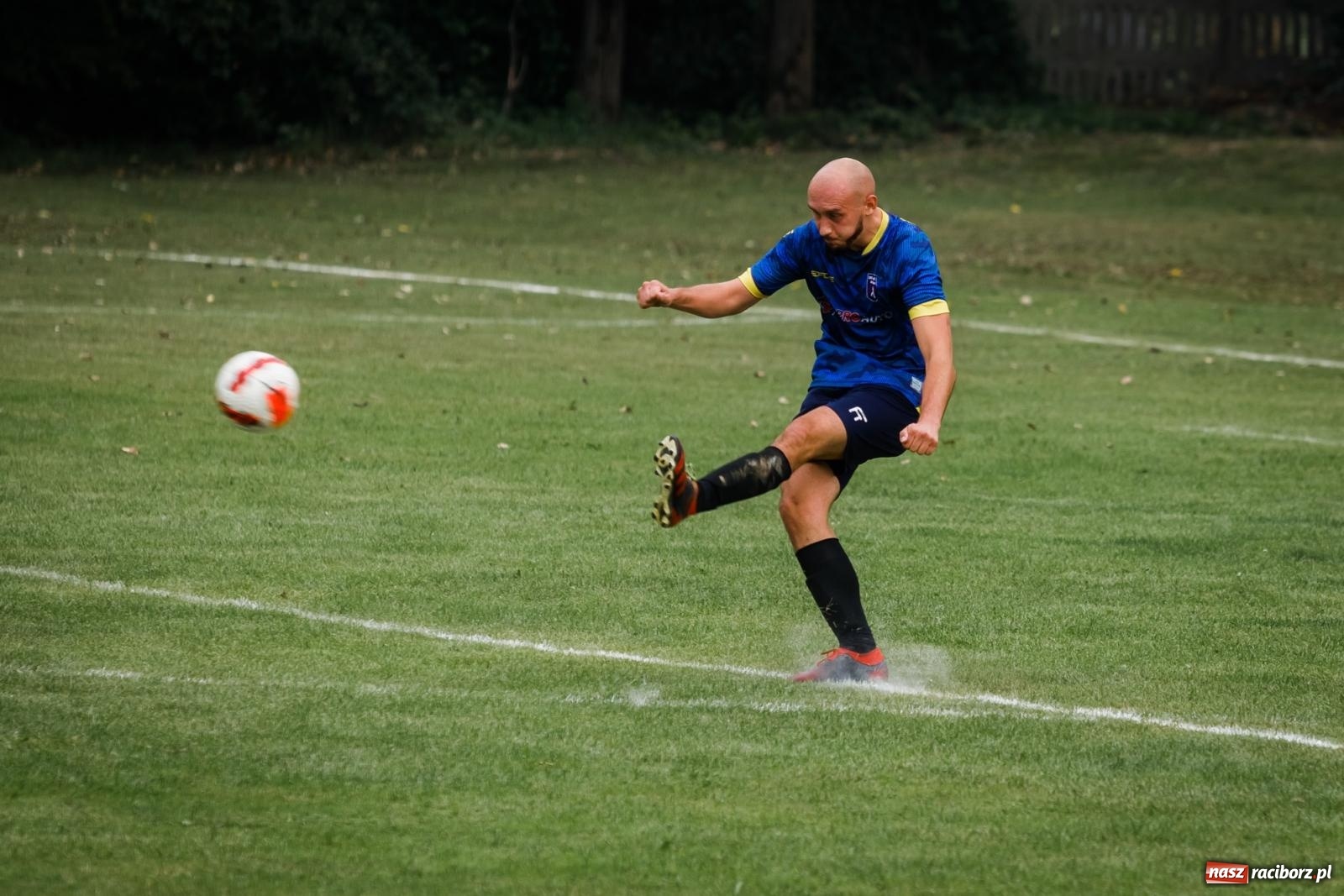 Zdjęcie w galerii na portalu naszraciborz.pl: B klasa. Podział punktów w Owsiszczach [FOTO] wiadomości z regionu