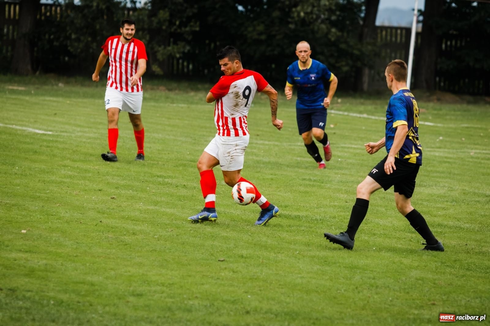 Zdjęcie w galerii na portalu naszraciborz.pl: B klasa. Podział punktów w Owsiszczach [FOTO] wiadomości z regionu