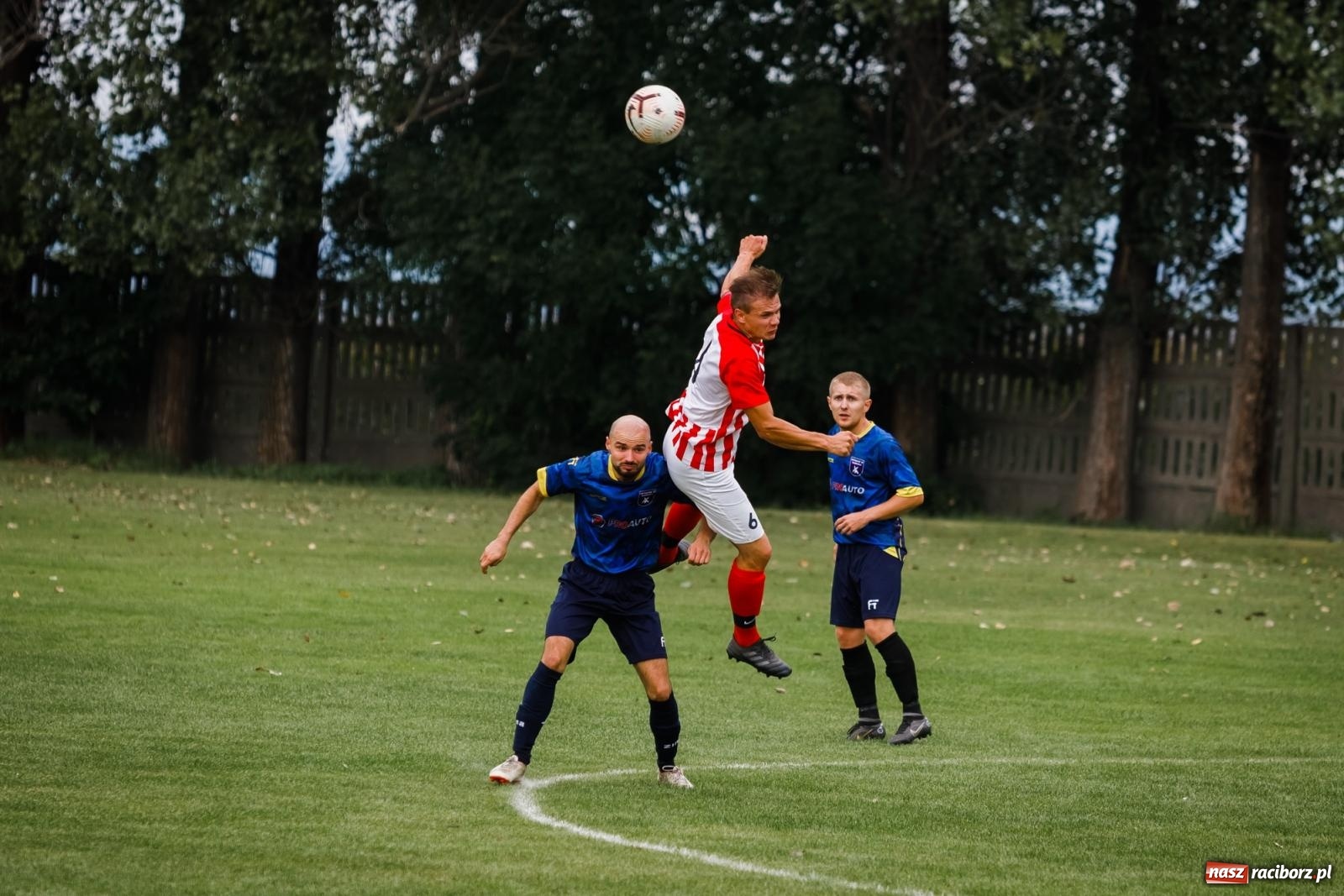 Zdjęcie w galerii na portalu naszraciborz.pl: B klasa. Podział punktów w Owsiszczach [FOTO] wiadomości z regionu