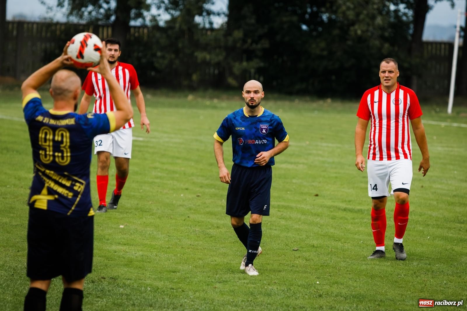 Zdjęcie w galerii na portalu naszraciborz.pl: B klasa. Podział punktów w Owsiszczach [FOTO] wiadomości z regionu