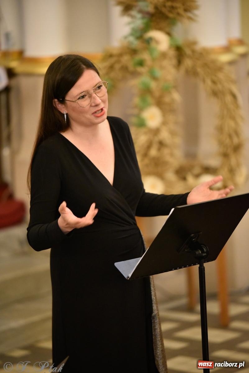 Zdjęcie w galerii na portalu naszraciborz.pl: XXIX Międzynarodowy Festiwal Muzyki Odnalezionej - koncert na Ostrogu [FOTO i WIDEO] wiadomości z regionu