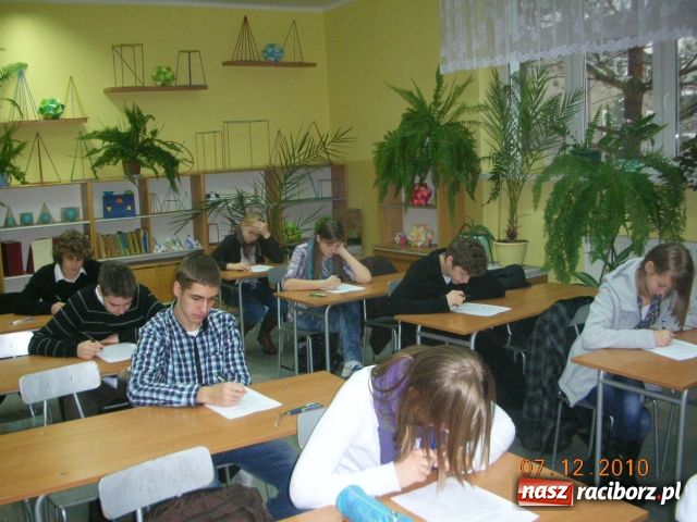 Zdjęcie w galerii na portalu naszraciborz.pl: Konkurs wiedzy o krajach anglojęzycznych wiadomości z regionu